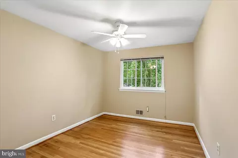 Bedroom - 11704 Stonington Pl, Silver Spring, MD 20902 photo 7 of 8