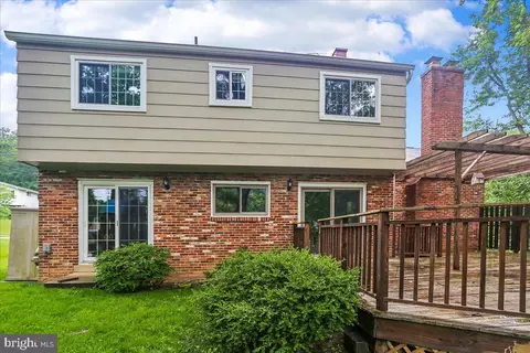 Exterior - 11704 Stonington Pl, Silver Spring, MD 20902 photo 7 of 11