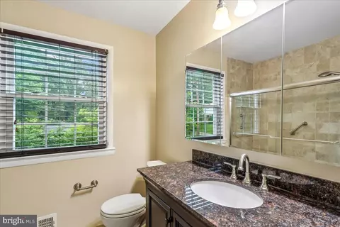 Bath - 11704 Stonington Pl, Silver Spring, MD 20902 photo 4 of 4