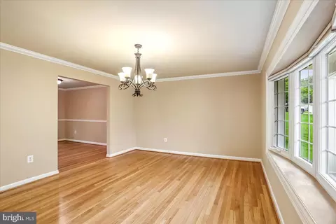 Living - 11704 Stonington Pl, Silver Spring, MD 20902 photo 4 of 9