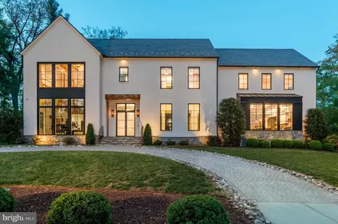 7101 Longwood Dr, Bethesda, MD 20817