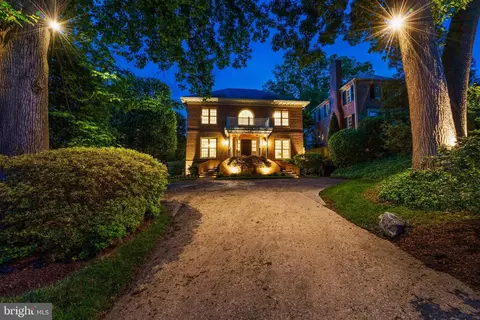5313 Massachusetts Ave, Bethesda, MD 20816