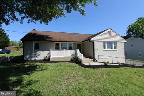 16215 Redland Rd, Rockville, MD 20855