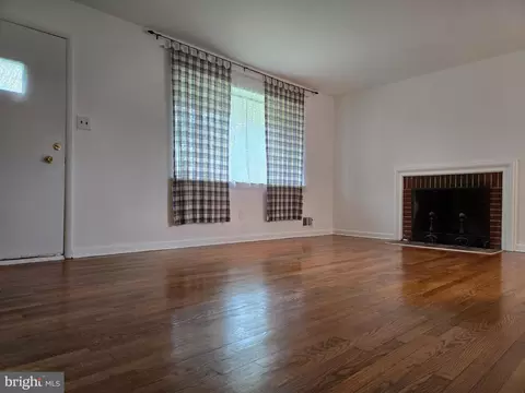 Living - 1802 Alberti Dr, Silver Spring, MD 20902 photo 1 of 3