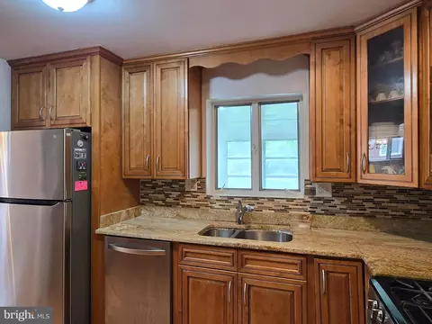 Kitchen - 1802 Alberti Dr, Silver Spring, MD 20902 photo 4 of 6