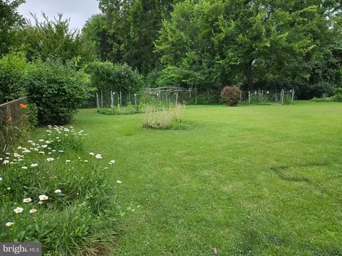 Exterior - 1802 Alberti Dr, Silver Spring, MD 20902 photo 2 of 3