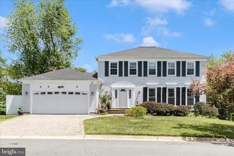 17021 Flatwood Rd, Rockville, MD 20855