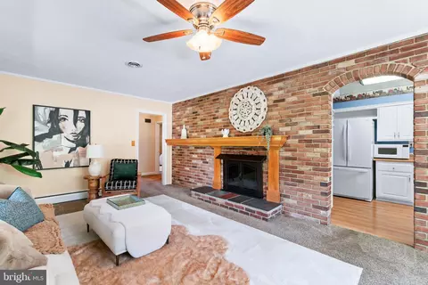 Other - 25701 Wright Rd, Damascus, MD 20872 photo 1 of 7