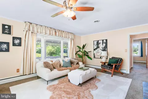 Other - 25701 Wright Rd, Damascus, MD 20872 photo 2 of 7
