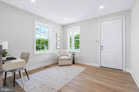 Entry Way - 12402 Ofallon St, Silver Spring, MD 20904 photo 3 of 13