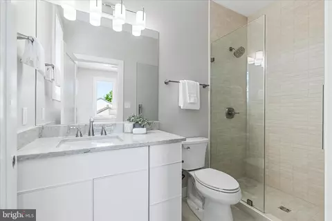 Bath - 12402 Ofallon St, Silver Spring, MD 20904 photo 6 of 7