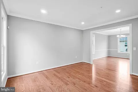 Living - 13217 Moonlight Trail Dr, Silver Spring, MD 20906 photo 3 of 7