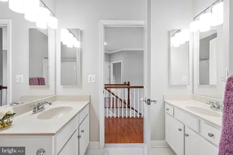 Bath - 13217 Moonlight Trail Dr, Silver Spring, MD 20906 photo 5 of 7