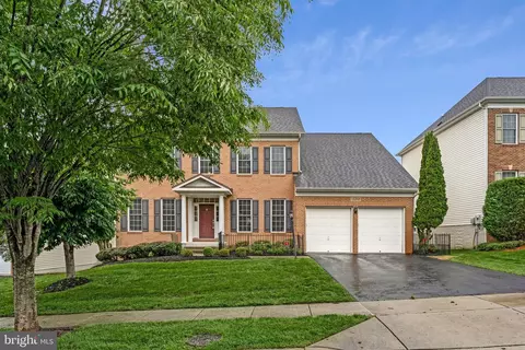 Exterior - 13217 Moonlight Trail Dr, Silver Spring, MD 20906 photo 4 of 6