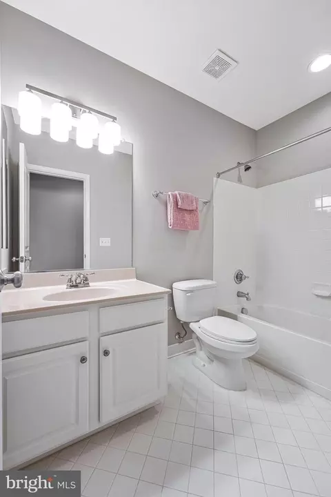 Bath - 13217 Moonlight Trail Dr, Silver Spring, MD 20906 photo 7 of 7