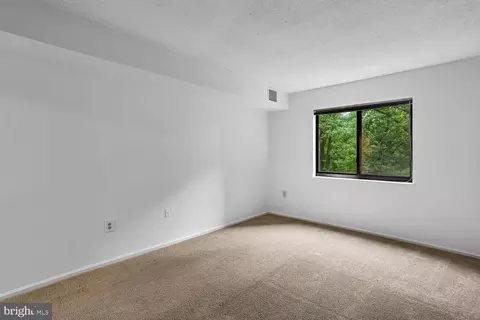 Bedroom - 15100 Interlachen Dr #4-702, Silver Spring, MD 20906 photo 4 of 4