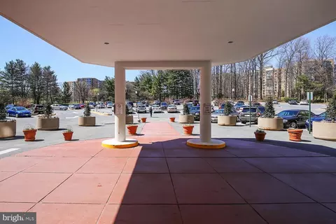 Exterior - 15100 Interlachen Dr #4-702, Silver Spring, MD 20906 photo 10 of 10