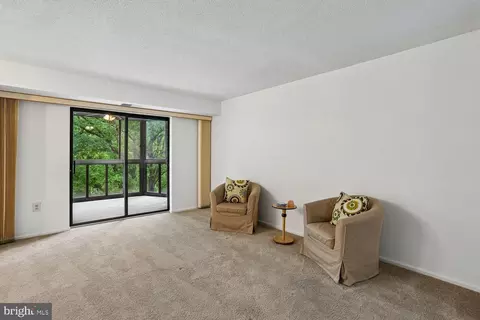 Living - 15100 Interlachen Dr #4-702, Silver Spring, MD 20906 photo 2 of 9