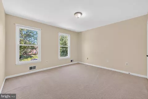 Bedroom - 15001 Notley Rd, Silver Spring, MD 20905 photo 2 of 4