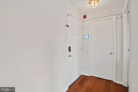 Entry Way - 2602 Squaw Valley Ct #7-2, Silver Spring, MD 20906 photo 1 of 2