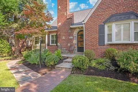 2021 Lansdowne Way, Silver Spring, MD 20910