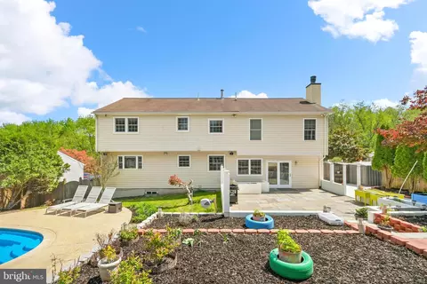 Exterior - 24604 Cutsail Dr, Damascus, MD 20872 photo 12 of 15