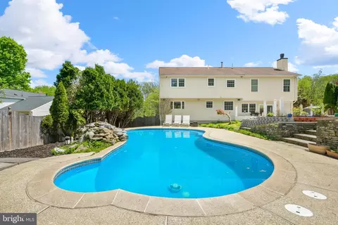 Exterior - 24604 Cutsail Dr, Damascus, MD 20872 photo 15 of 15