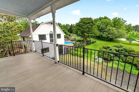 Exterior - 18040 Barnesville Rd, Barnesville, MD 20838 photo 23 of 27
