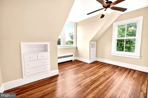 Bedroom - 18040 Barnesville Rd, Barnesville, MD 20838 photo 3 of 5