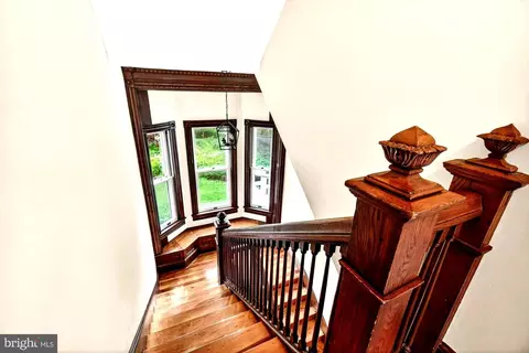 Entry Way - 18040 Barnesville Rd, Barnesville, MD 20838 photo 10 of 17