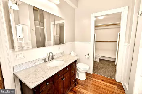 Bath - 18040 Barnesville Rd, Barnesville, MD 20838 photo 2 of 7