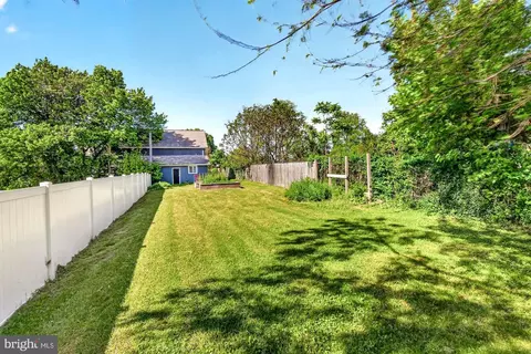 Exterior - 18040 Barnesville Rd, Barnesville, MD 20838 photo 8 of 27