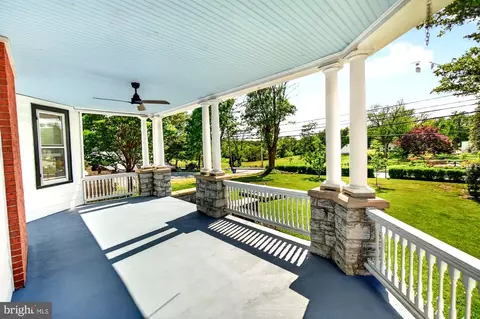Exterior - 18040 Barnesville Rd, Barnesville, MD 20838 photo 21 of 27