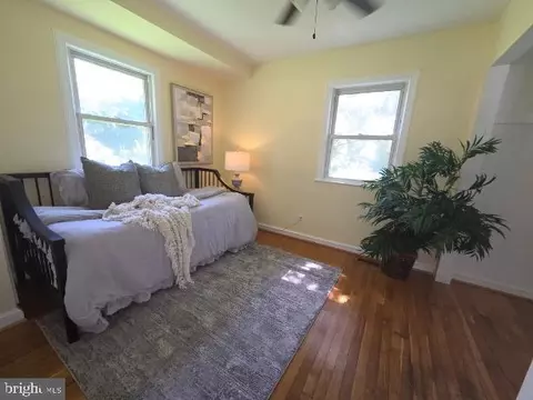 Bedroom - 10407 Grandin Rd, Silver Spring, MD 20902 photo 2 of 3