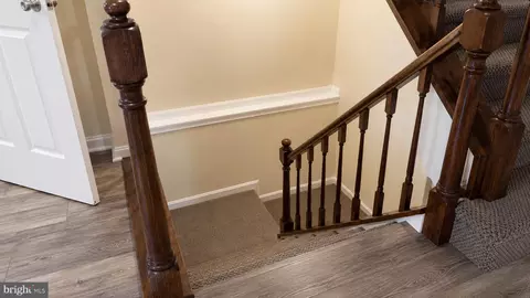 Entry Way - 626 Concerto Ln, Silver Spring, MD 20901 photo 10 of 14