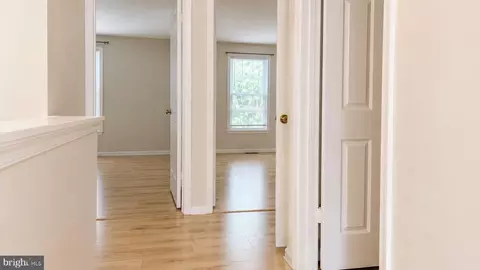 Entry Way - 626 Concerto Ln, Silver Spring, MD 20901 photo 9 of 14