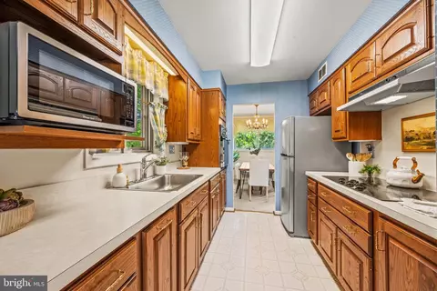 11105 Slye Ct, Silver Spring, MD 20902 photo 13