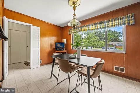 11105 Slye Ct, Silver Spring, MD 20902 photo 16