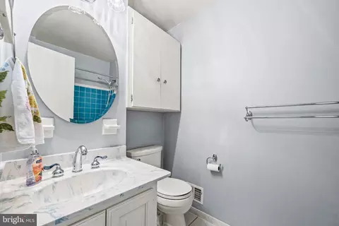11105 Slye Ct, Silver Spring, MD 20902 photo 23
