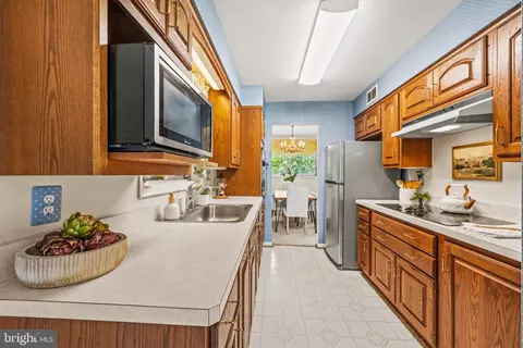 11105 Slye Ct, Silver Spring, MD 20902 photo 12