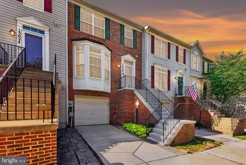 13026 Shamrock Glen Dr, Germantown, MD 20874