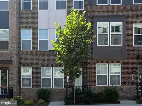 139 Dickenson Dr, Gaithersburg, MD 20878