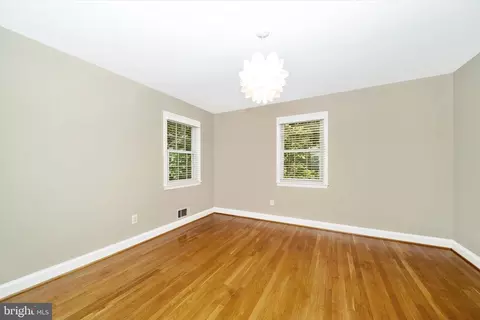 Bedroom - 1100 Notley Rd, Silver Spring, MD 20904 photo 7 of 11
