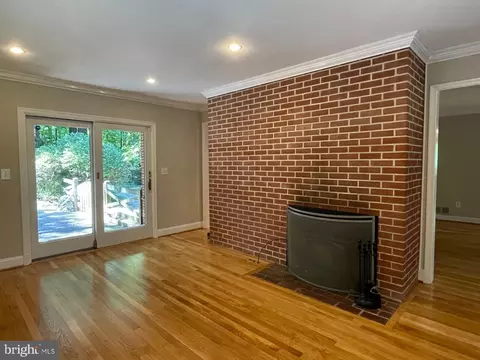 Living - 1100 Notley Rd, Silver Spring, MD 20904 photo 3 of 5