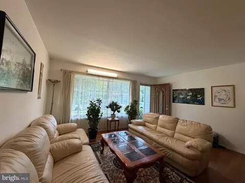 2656 Cory Ter, Silver Spring, MD 20902 photo 2