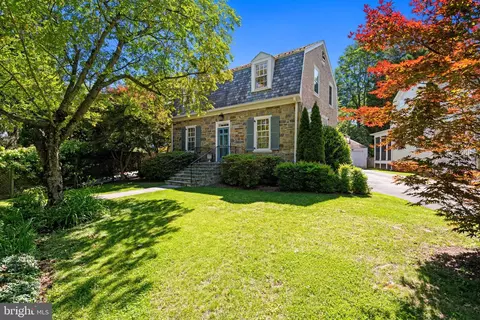 4809 Jamestown Rd, Bethesda, MD 20816