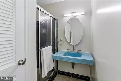Bath - 12811 Lacy Dr, Silver Spring, MD 20904 photo 2 of 4