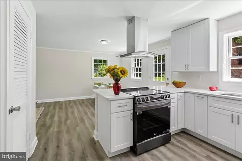 Kitchen - 12811 Lacy Dr, Silver Spring, MD 20904 photo 4 of 4