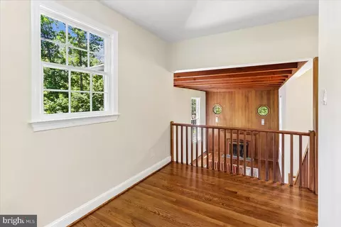Entry Way - 12811 Lacy Dr, Silver Spring, MD 20904 photo 3 of 9