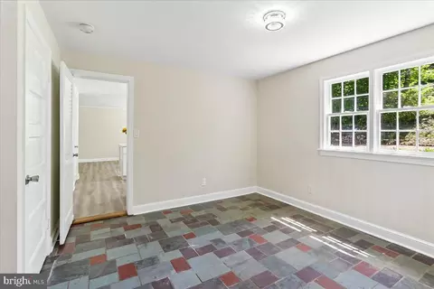 Entry Way - 12811 Lacy Dr, Silver Spring, MD 20904 photo 7 of 9